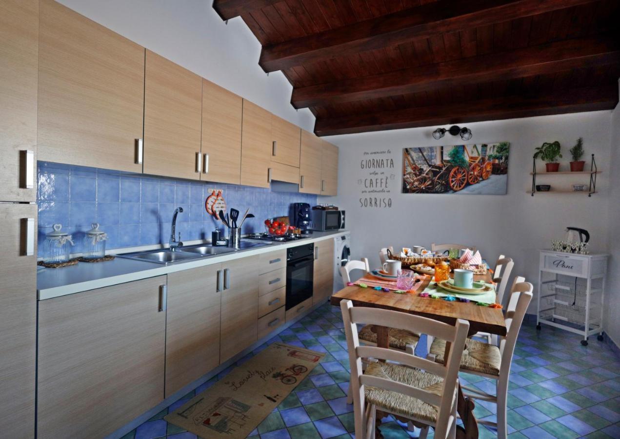 La Casa Di Filippo Apartment Palermo Exterior photo
