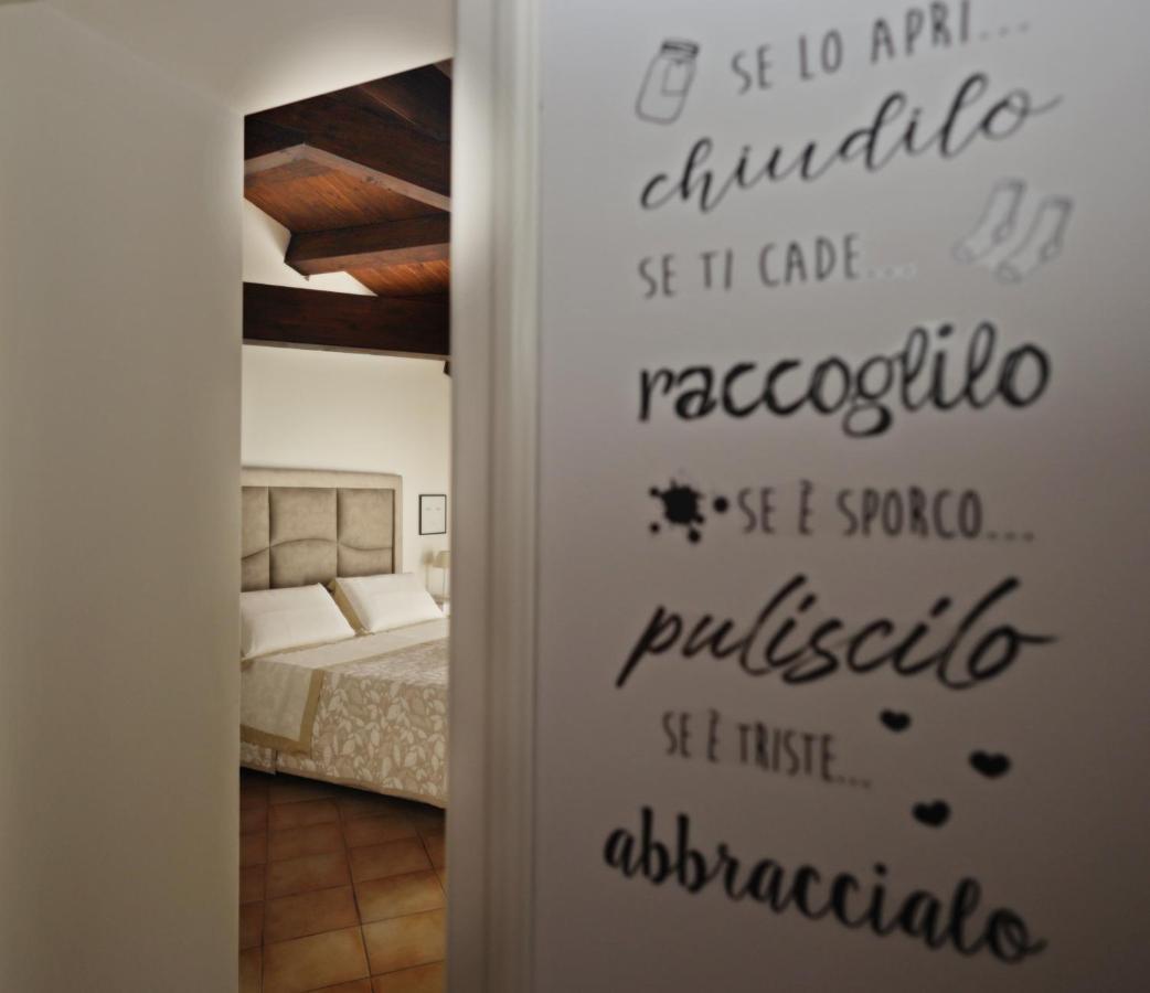 La Casa Di Filippo Apartment Palermo Exterior photo